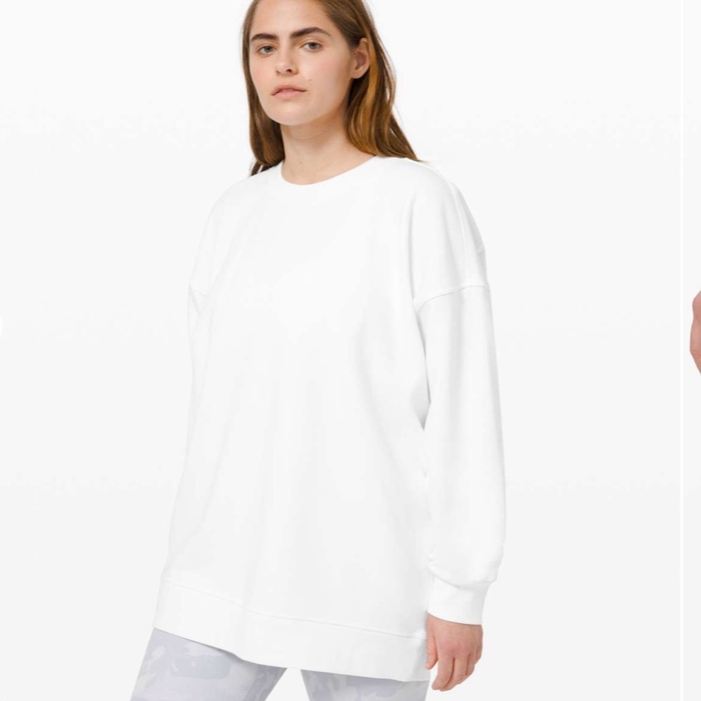 Lululemon Perfectly Oversized Crew
White size 10